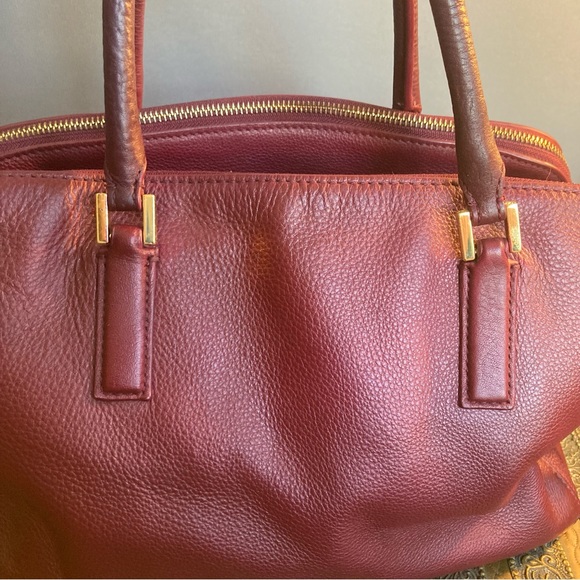 Tory Burch bag satchel leather handles spacious compartments burgundy red - Picture 16 of 16